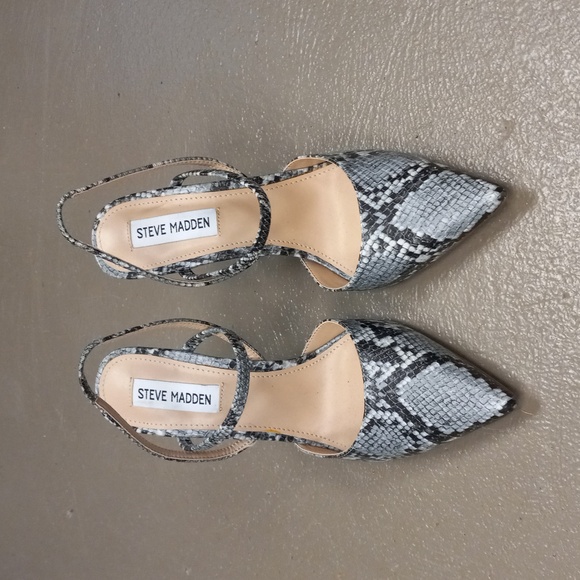 Steve Madden Snake Skin Print, Gray,Black& White Heels - Picture 1 of 10